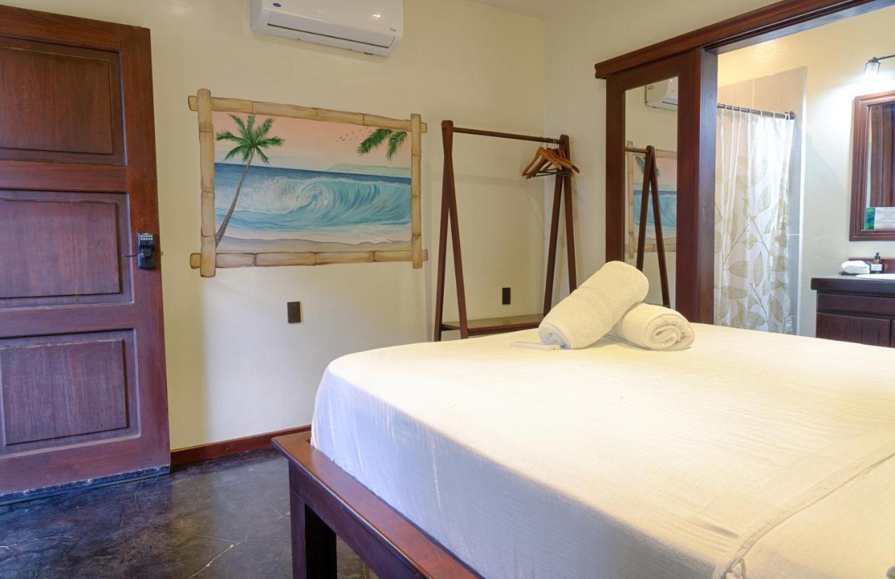 Hona Beach Hotel Dominical Kültér fotó